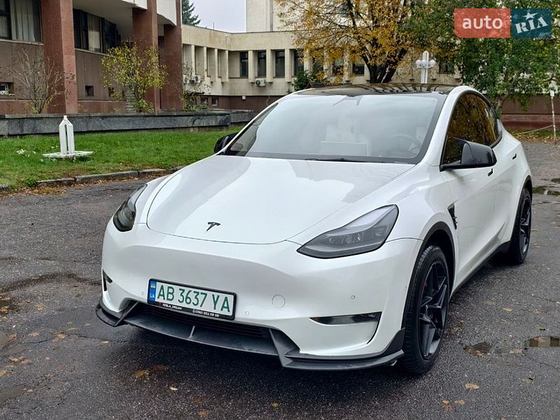 Tesla Model Y 2021