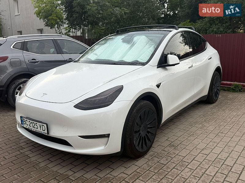 Позашляховик / Кросовер Tesla Model Y 2022 в Львові