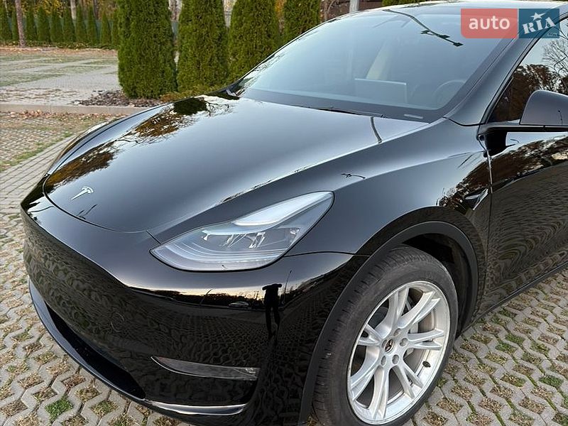 Внедорожник / Кроссовер Tesla Model Y 2023 в Харькове