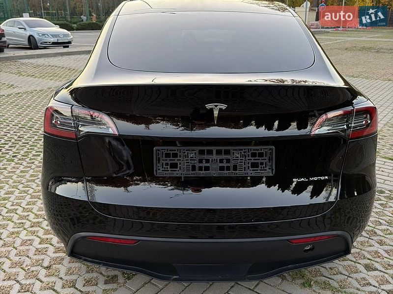 Внедорожник / Кроссовер Tesla Model Y 2023 в Харькове