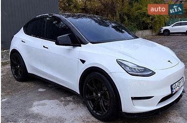 Внедорожник / Кроссовер Tesla Model Y 2021 в Киеве