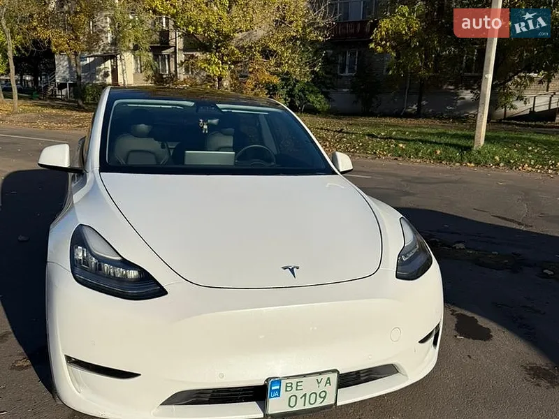 Tesla Model Y