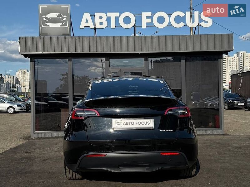 Внедорожник / Кроссовер Tesla Model Y 2021 в Киеве