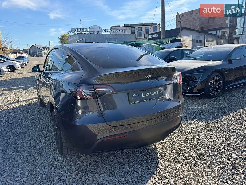 Позашляховик / Кросовер Tesla Model Y 2025 в Івано-Франківську фото 12 Позашляховик / Кросовер Tesla Model Y 2025 в Івано-Франківську