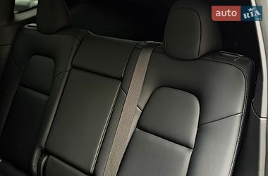 Внедорожник / Кроссовер Tesla Model Y 2022 в Киеве
