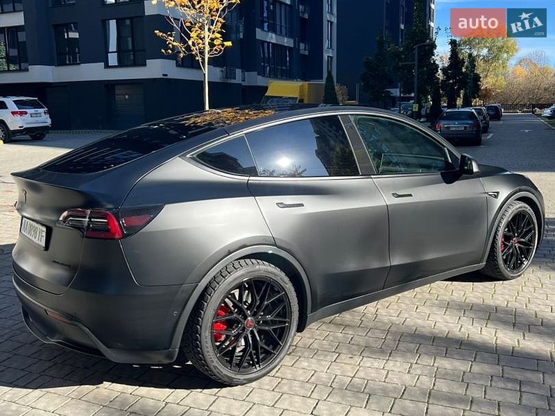 Внедорожник / Кроссовер Tesla Model Y 2021 в Ивано-Франковске