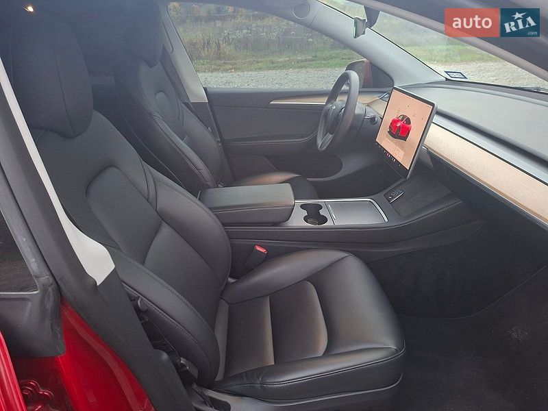 Позашляховик / Кросовер Tesla Model Y 2023 в Бучі