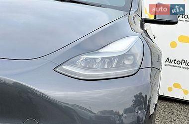 Внедорожник / Кроссовер Tesla Model Y 2023 в Луцке