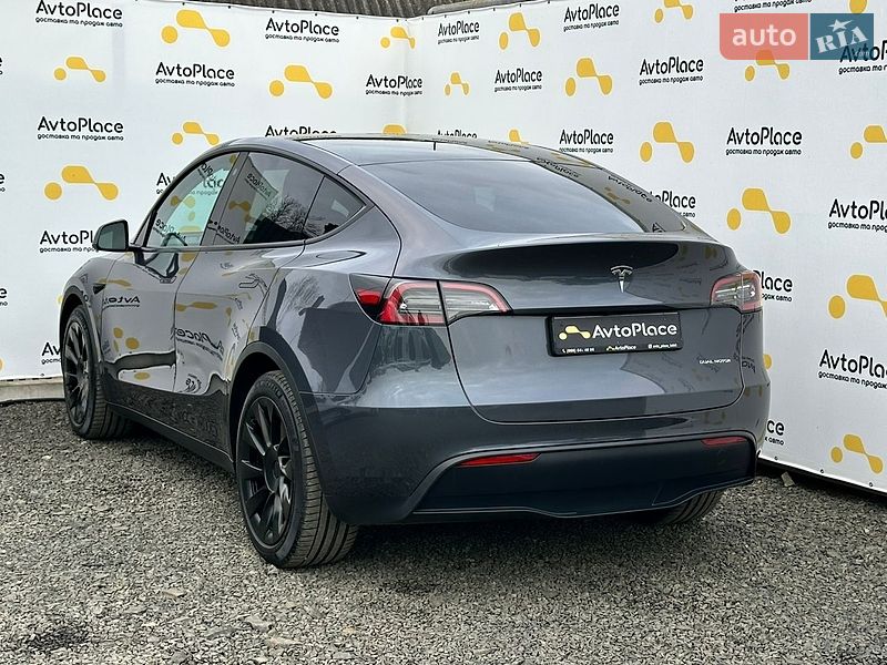Внедорожник / Кроссовер Tesla Model Y 2023 в Луцке