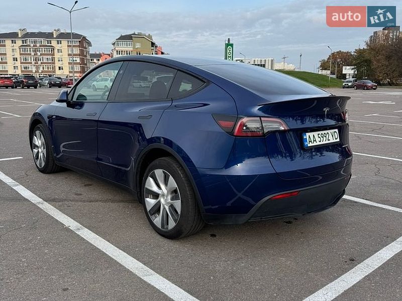 Позашляховик / Кросовер Tesla Model Y 2023 в Києві