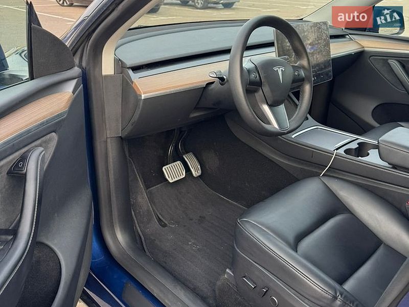 Позашляховик / Кросовер Tesla Model Y 2023 в Києві