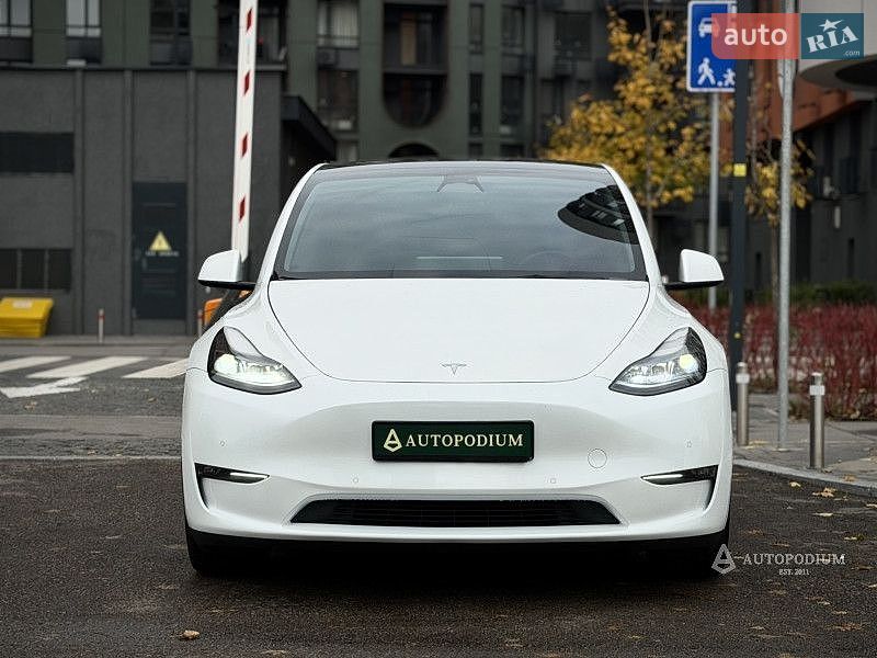 Позашляховик / Кросовер Tesla Model Y 2022 в Києві