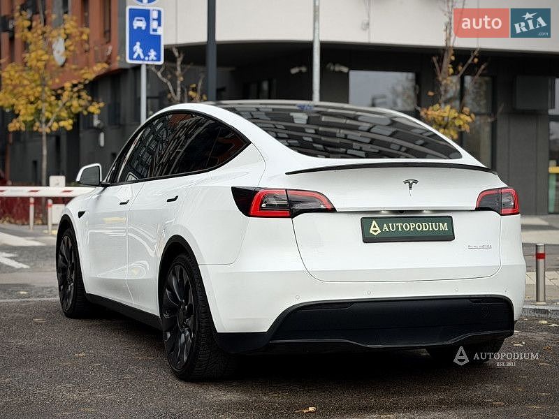 Позашляховик / Кросовер Tesla Model Y 2022 в Києві
