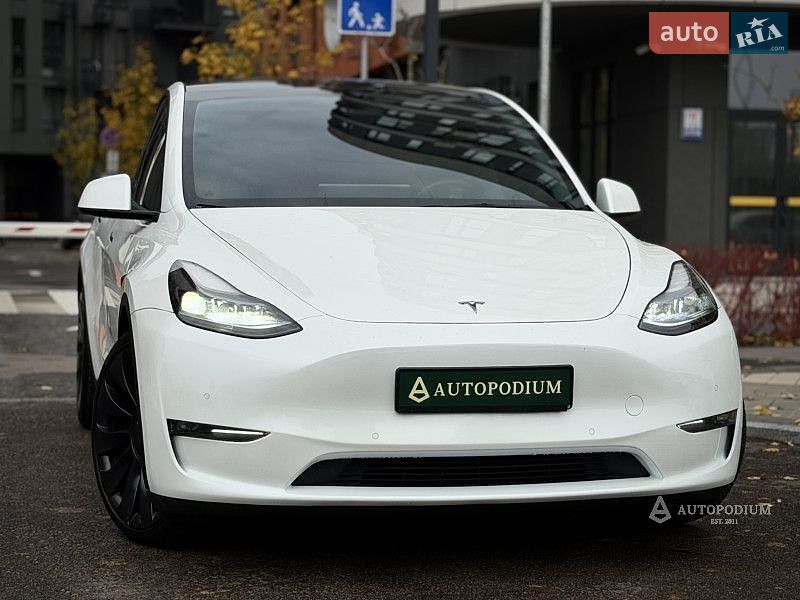 Позашляховик / Кросовер Tesla Model Y 2022 в Києві