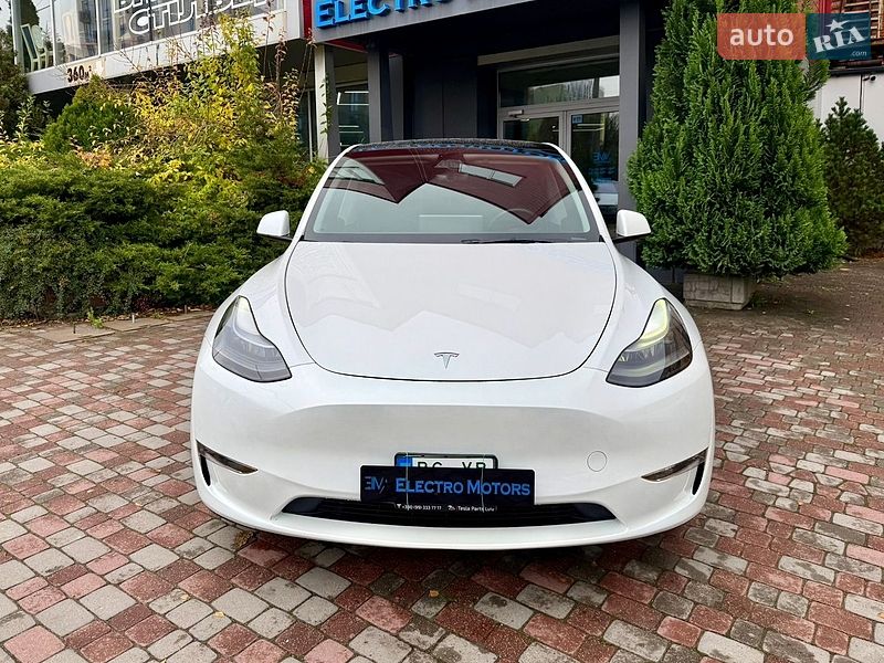 Позашляховик / Кросовер Tesla Model Y 2023 в Львові