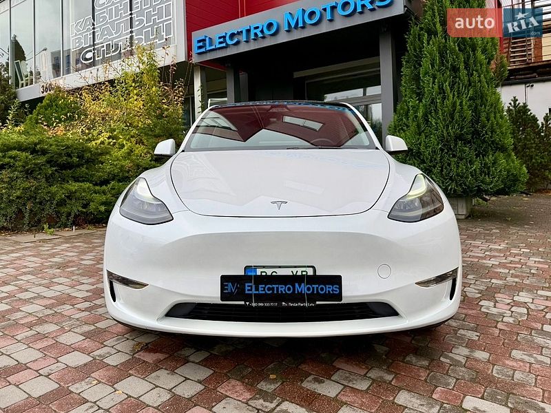 Позашляховик / Кросовер Tesla Model Y 2023 в Львові