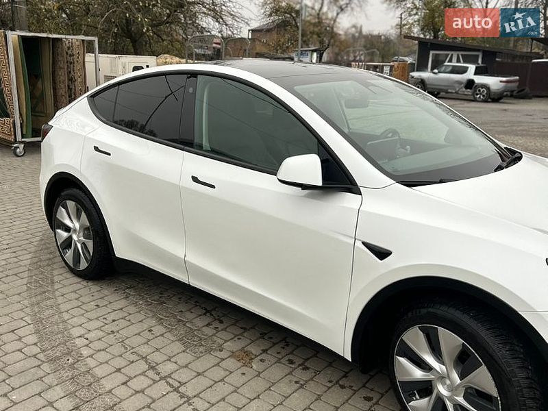 Внедорожник / Кроссовер Tesla Model Y 2022 в Львове