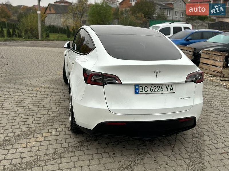 Внедорожник / Кроссовер Tesla Model Y 2022 в Львове