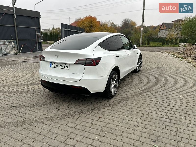 Внедорожник / Кроссовер Tesla Model Y 2022 в Львове