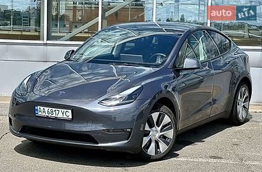 Позашляховик / Кросовер Tesla Model Y 2023 в Києві