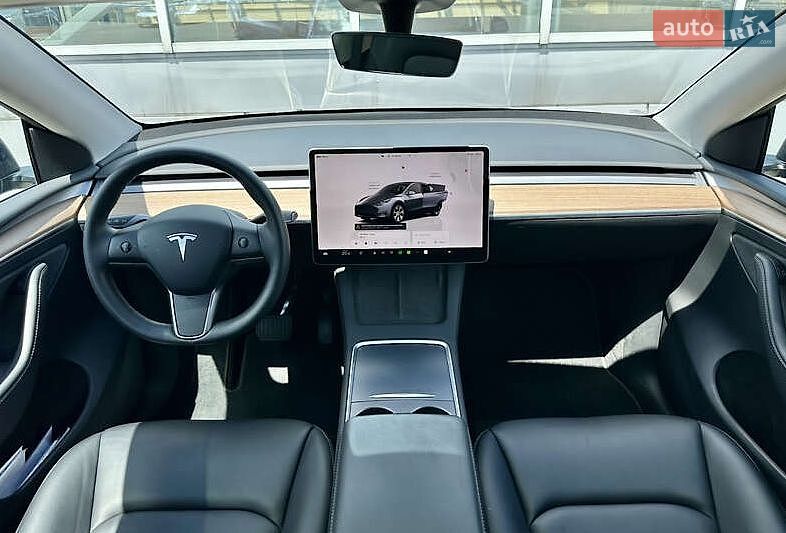 Позашляховик / Кросовер Tesla Model Y 2023 в Києві