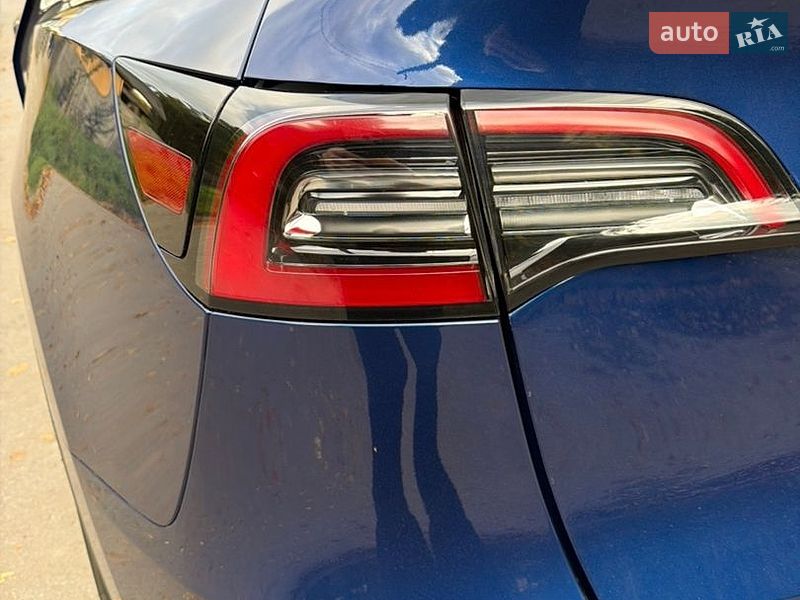 Позашляховик / Кросовер Tesla Model Y 2023 в Самборі