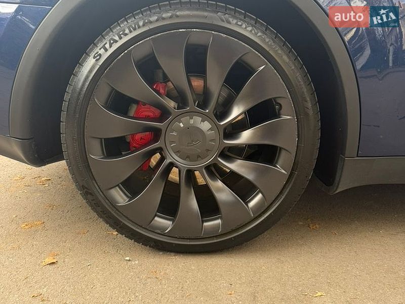 Позашляховик / Кросовер Tesla Model Y 2023 в Самборі