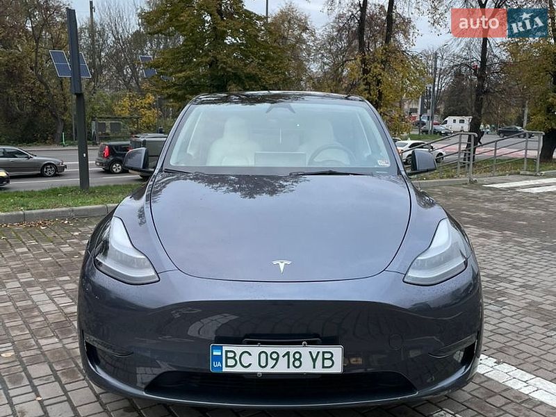 Внедорожник / Кроссовер Tesla Model Y 2023 в Львове