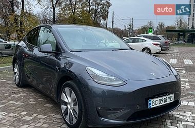Внедорожник / Кроссовер Tesla Model Y 2023 в Львове