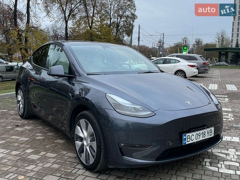 Внедорожник / Кроссовер Tesla Model Y 2023 в Львове