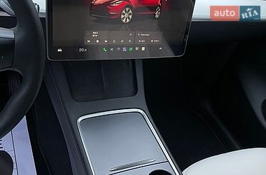 Внедорожник / Кроссовер Tesla Model Y 2023 в Львове
