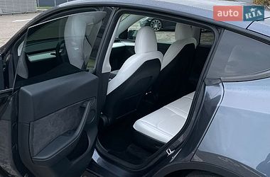 Внедорожник / Кроссовер Tesla Model Y 2023 в Львове