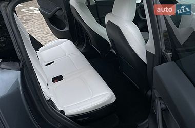 Внедорожник / Кроссовер Tesla Model Y 2023 в Львове