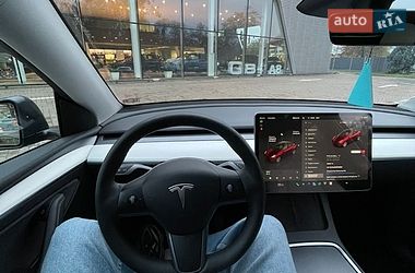 Внедорожник / Кроссовер Tesla Model Y 2023 в Львове