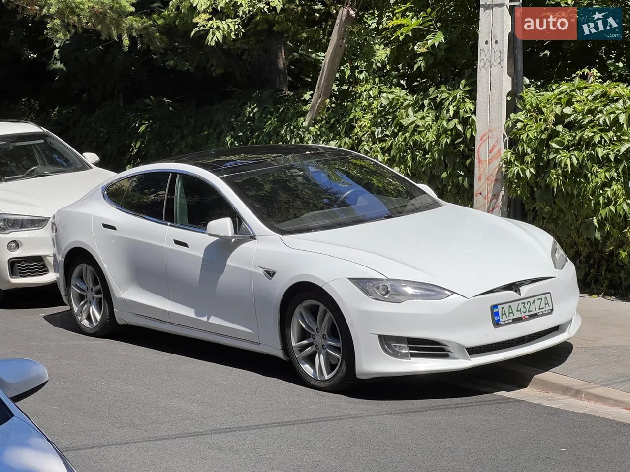 2015 Tesla Model S - мініатюра 21