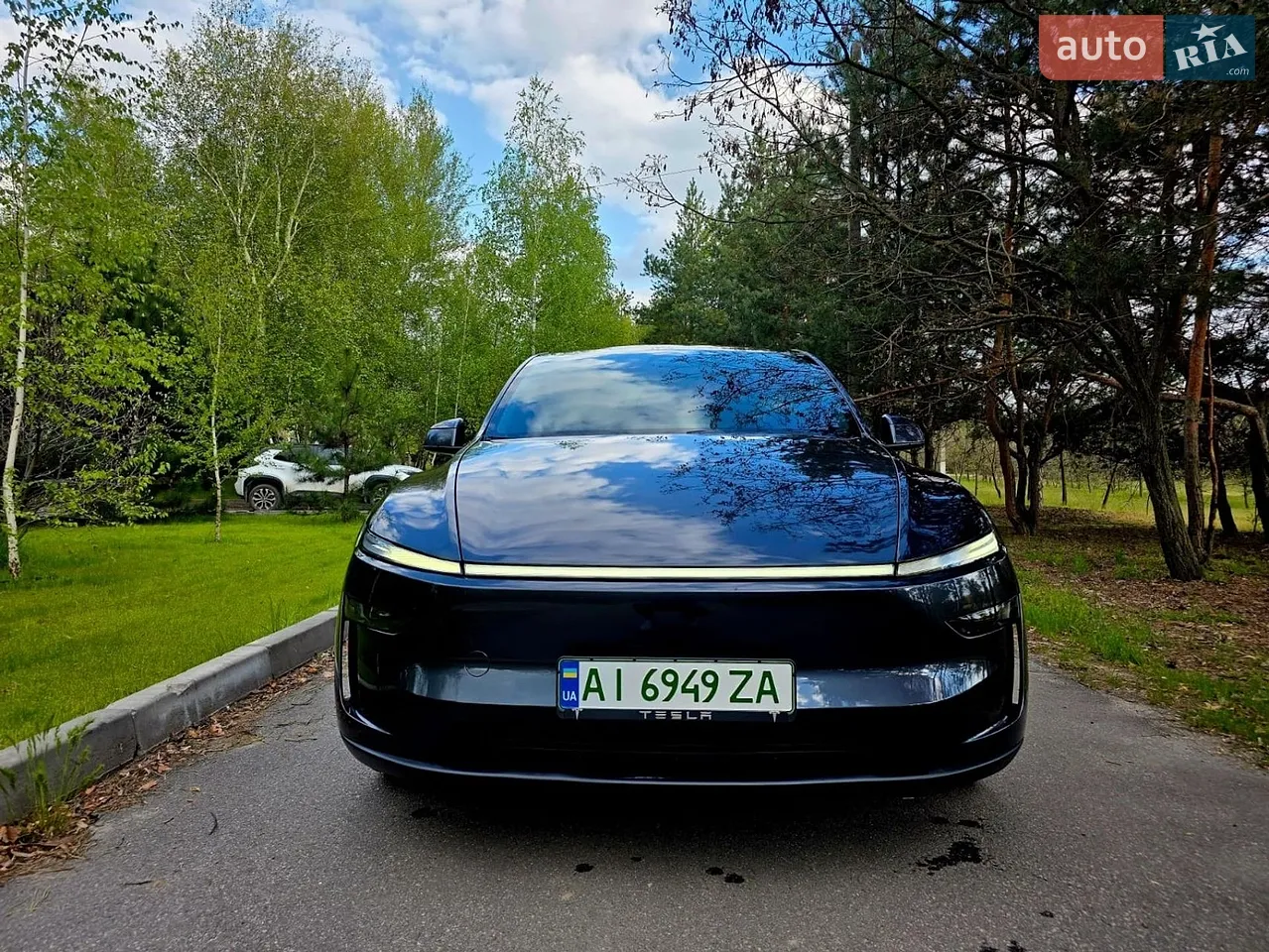 2025 Tesla Model Y - мініатюра 31