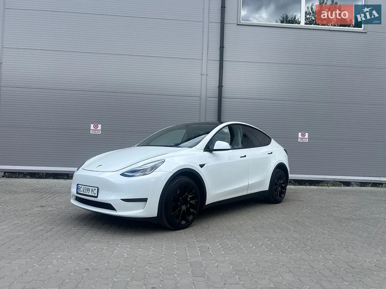 2023 Tesla Model Y - мініатюра 28