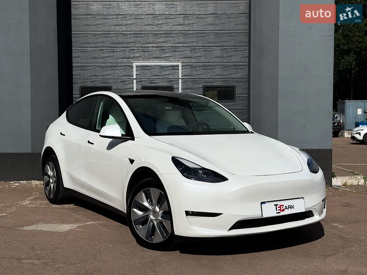 2023 Tesla Model Y - мініатюра 37