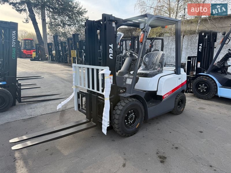Вилочный погрузчик TEU FD 2026 в Киеве фото 2 Вилочный погрузчик TEU FD 2026 в Киеве