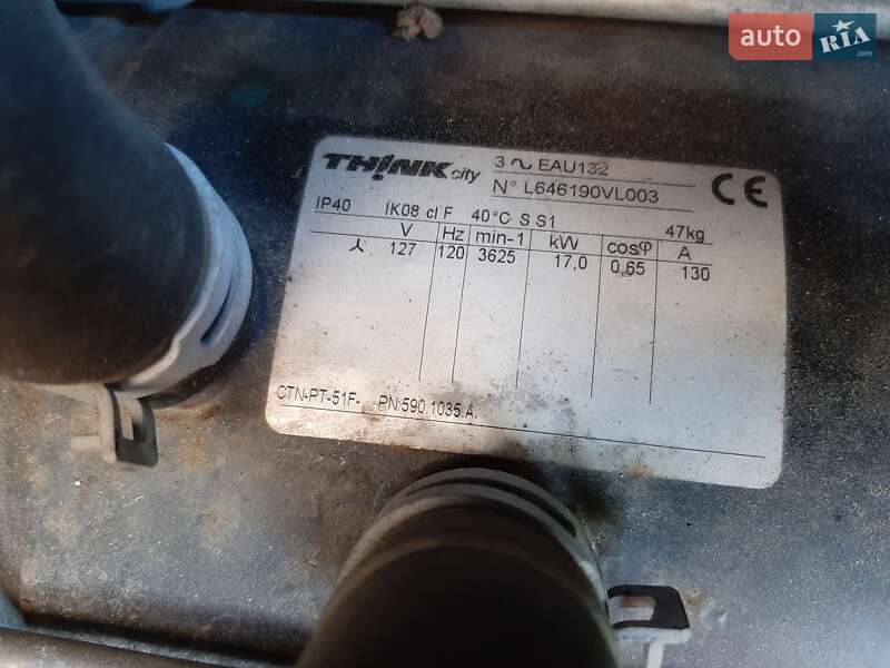 Седан Think Global City 2009 в Жовкве