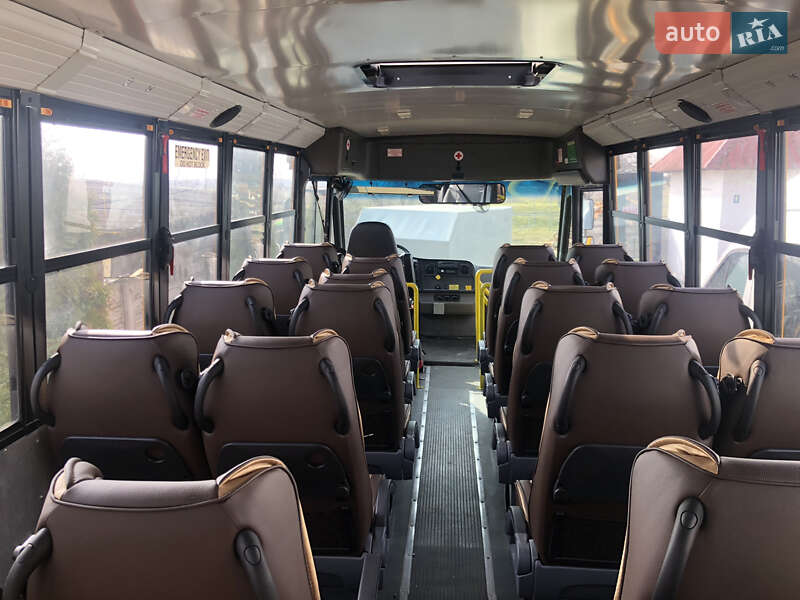 Туристический / Междугородний автобус Thomas Minotour 2016 в Вараше