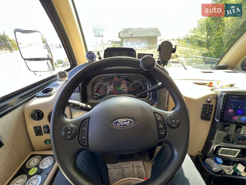 Будинок на колесах Thor Axis 2017 в Одесі