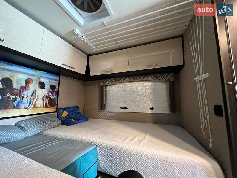 Будинок на колесах Thor Axis 2017 в Одесі