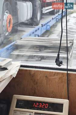 Низкорамная платформа Tirsan XS 2004 в Умани