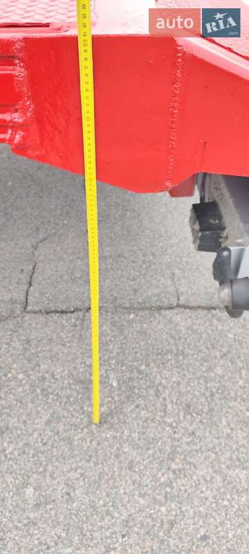 Низкорамна платформа Tirsan XS 2004 в Умані