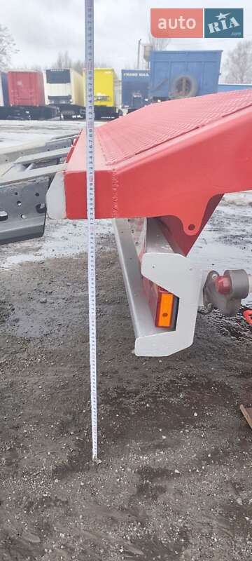 Низкорамная платформа Tirsan XS 2004 в Умани