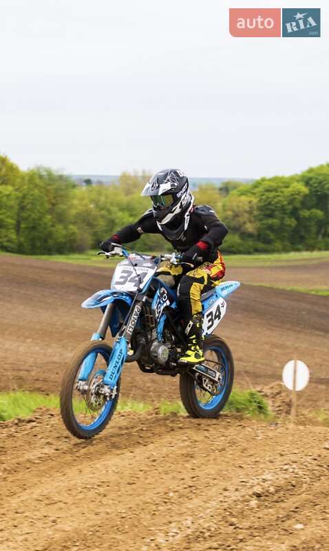 Мотоцикл Кросс TM Racing MX 2010 в Вараше