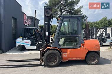 Вилочный погрузчик Toyota 02-7FD45 2006 в Киеве