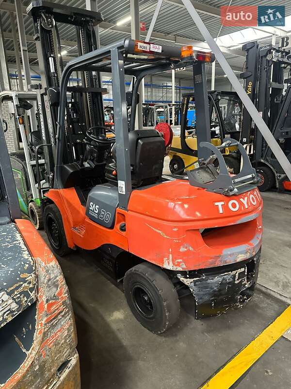 Вилочний навантажувач Toyota 02-7FGF30 2006 в Києві фото 16 Вилочний навантажувач Toyota 02-7FGF30 2006 в Києві