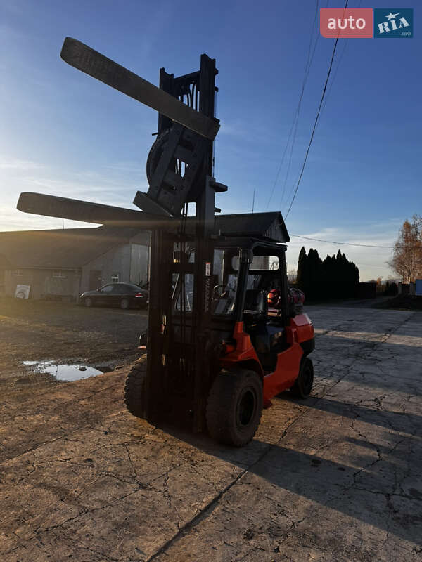 Вилочний навантажувач Toyota 02-7FGK40 2001 в Тячеві фото 5 Вилочний навантажувач Toyota 02-7FGK40 2001 в Тячеві